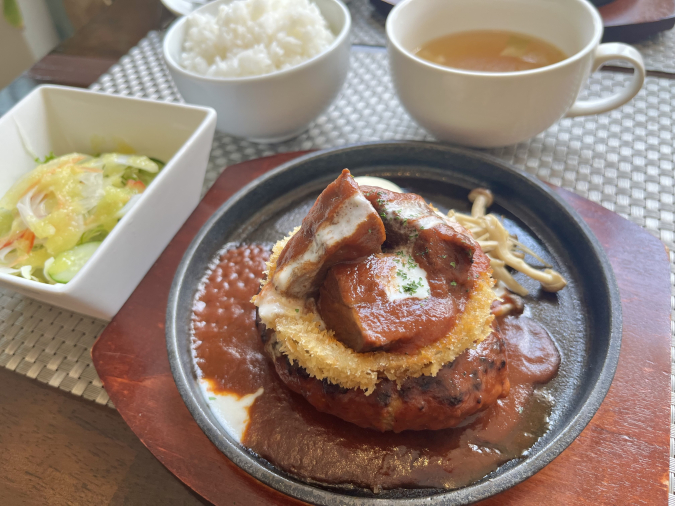 洋食屋 Ken　ビーフシチューハンバーグセット