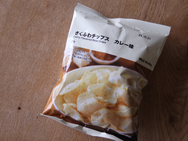 MUJI's Fluffy and Crispy Chips in Curry Flavor Package