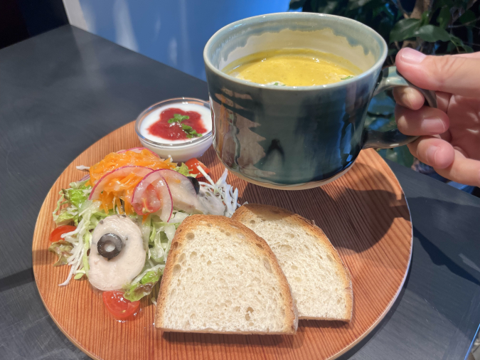 KARAE TABLE: Homemade soup with plenty of vegetables and chicken ham salad