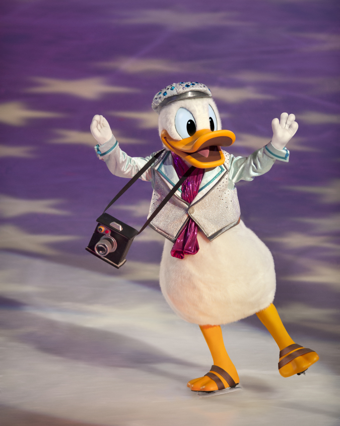 Donald Disney on Ice "Find Your GIFT"