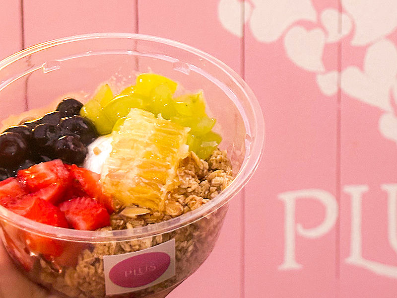 PLUS Yogurt x Acai Hakata store