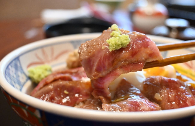 四季亭　雲仙あか牛丼