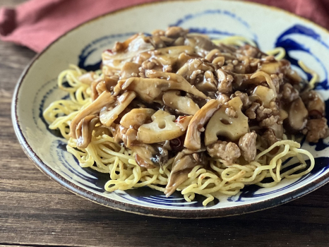 きのことレンコンの焼きそば