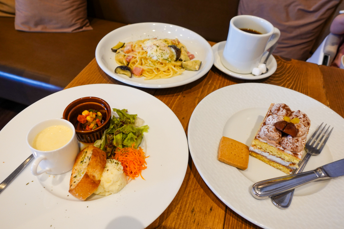 CAKE PASTA & BAR ISUZU CAFE（ケーキパスタ＆バー　いすずカフェ）　いすずランチ