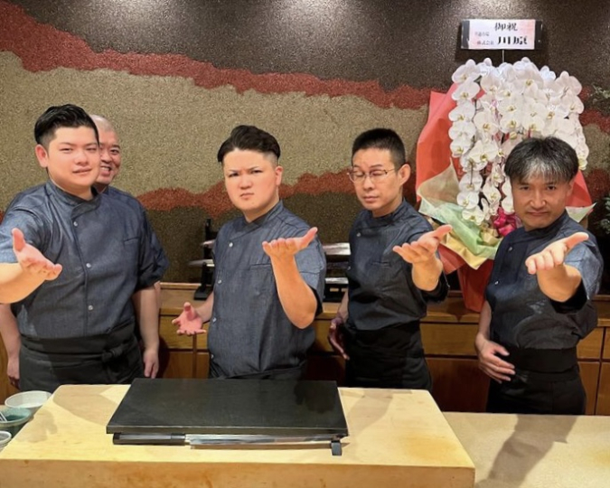 Teruzushi: Group photo