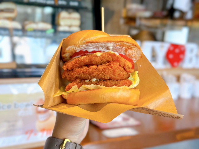 YUMMY BAGEL - Huge Chicken Tartar Sandwich