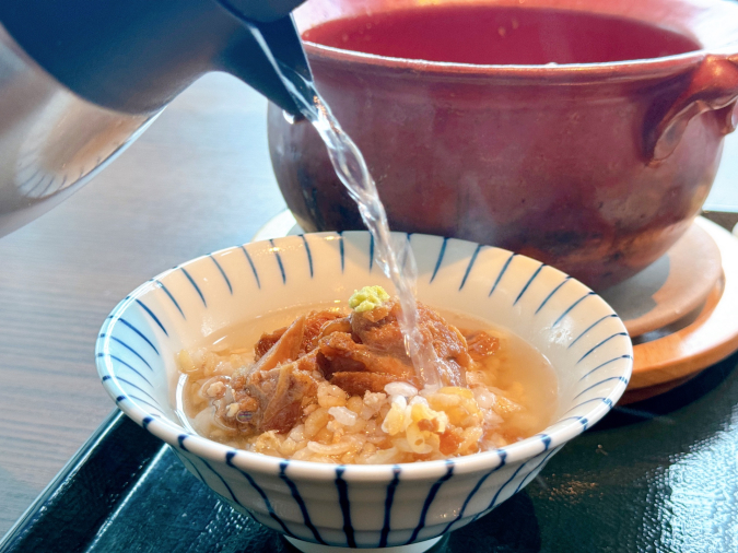 水炊き もつ鍋 博多廊 西中洲　鶏まぶし