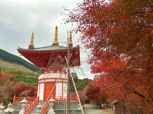 呑山観音寺　喩祇塔（ゆぎとう）