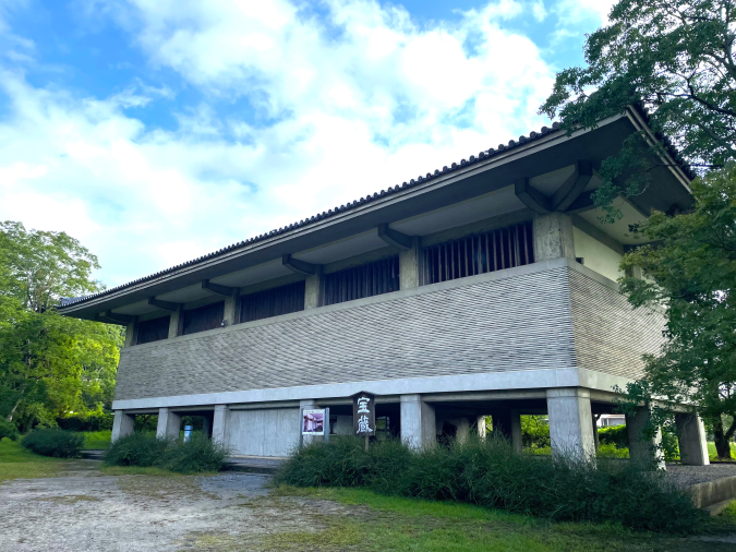 観世音寺　宝蔵２