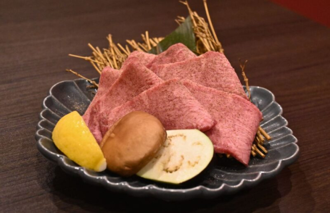 焼肉山頂　料理