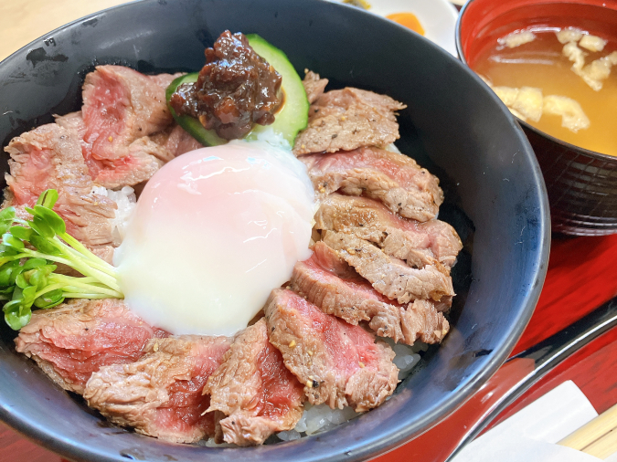 ごとう屋　あか牛丼