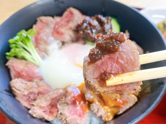 ごとう屋　あか牛丼