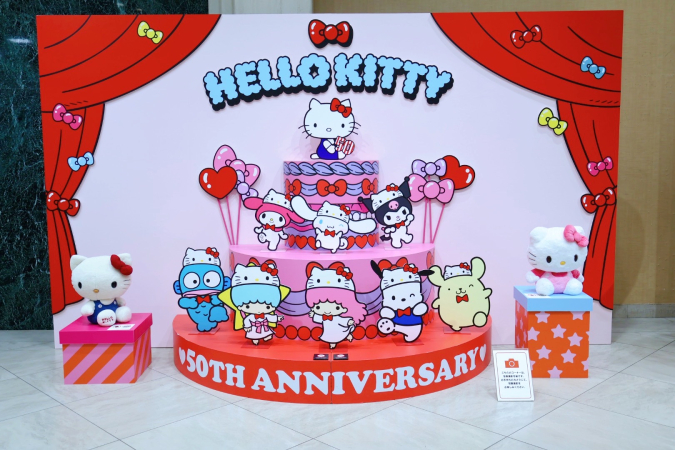 「Hello Kitty 50th Anniversary Market」福岡三越・フォトスポット／撮影・博多あや．