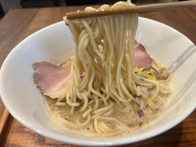 ラーメンと鶏鉄板 チキンマン　鶏そば