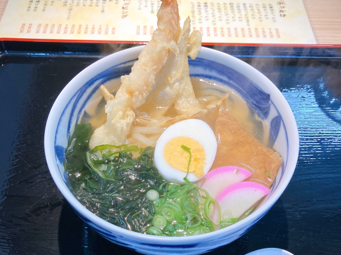 うどん屋としはる　具だくさんうどん