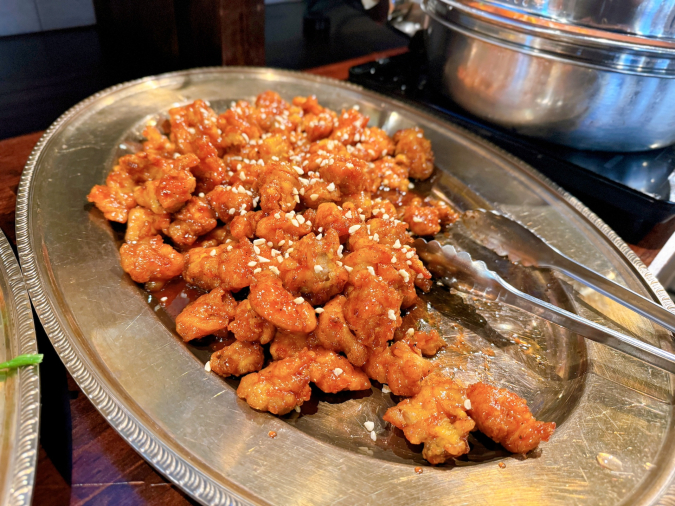 韓国料理食べ放題 釜山亭 西新店　ヤンニョムチキン