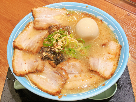 天外天 熊本駅店（てんがいてん）／チャーシュー麺