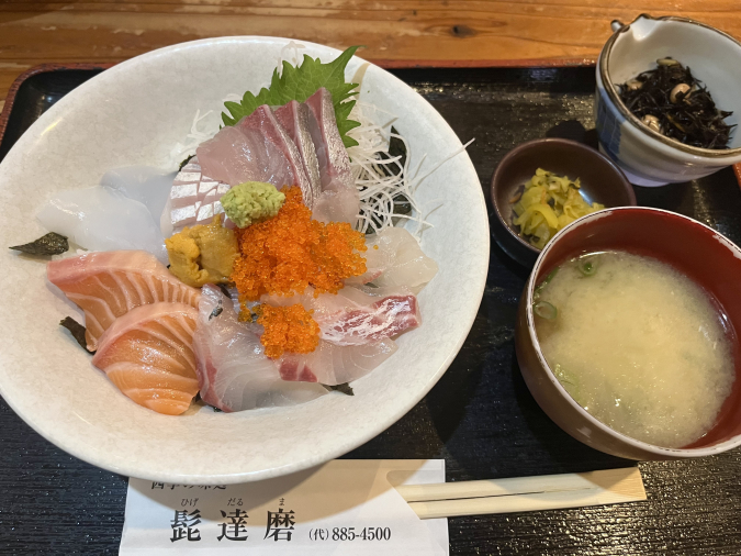 四季の味処　髭達磨　海鮮丼並