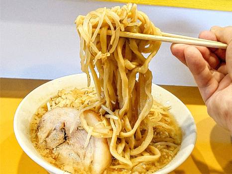 夢みてなんぼ福岡本店／福岡市早良区