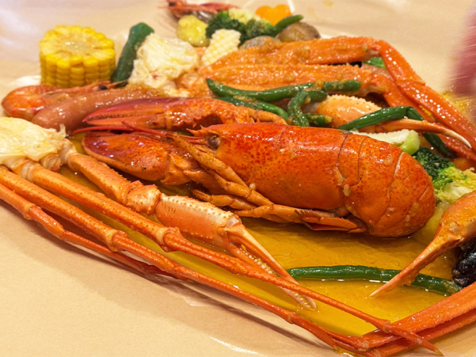 GOLDEN CRAB（ゴールデンクラブ）／福岡市中央区薬院
