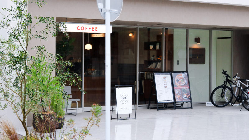 SCHOOL BUS COFFEE STOP FUKUOKA 外観