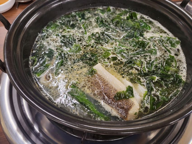 キッパルチブの海鮮ワカメうどん鍋