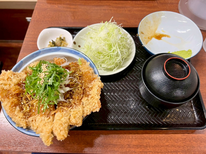 肉ランチまとめ　とんかつわか葉　しそわさびかつ