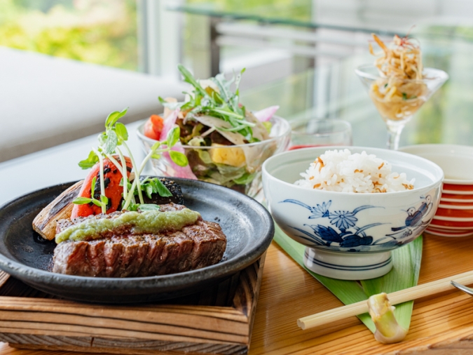 茶房わらび野 ステーキランチ