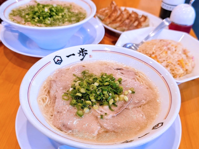 博多豚骨 一歩（いっぽ）ラーメン／春日市