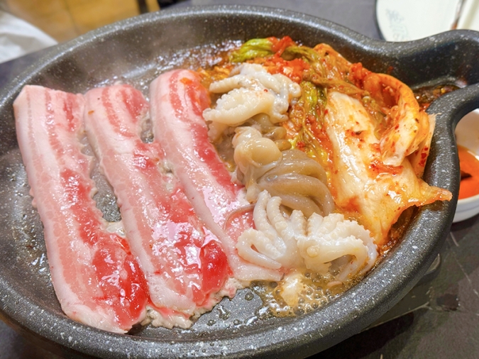 キャナルシティ周辺注目ランチ!コスパ抜群「釜山亭 博多本店」