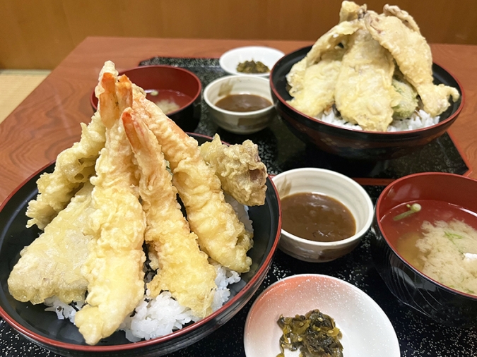 かっぱ堂　ミックス天丼とブタ天丼　