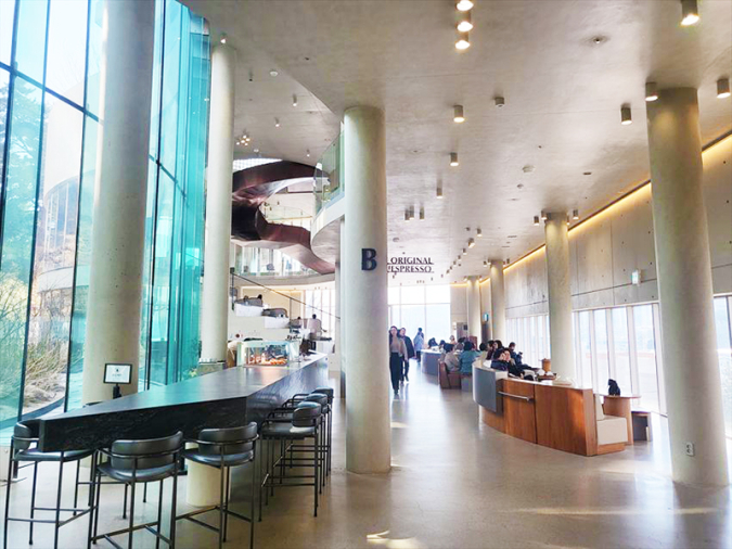 海が見える絶景カフェ「JM COFFEE ROASTERS（ジェイエムコーヒーロースターズ）　韓国　釜山