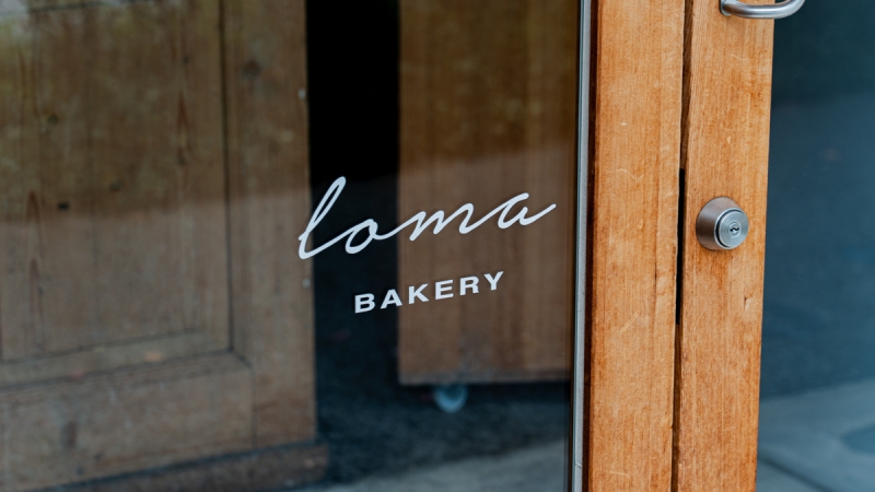 loma BAKERY ロゴ