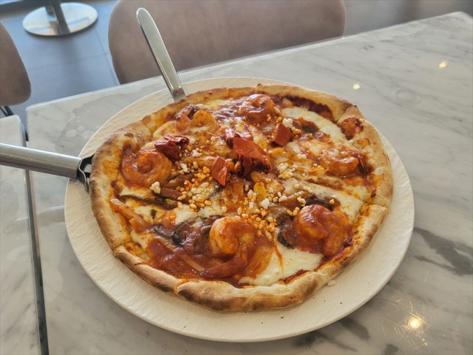 サンジョのマーラーチャンポンピザ