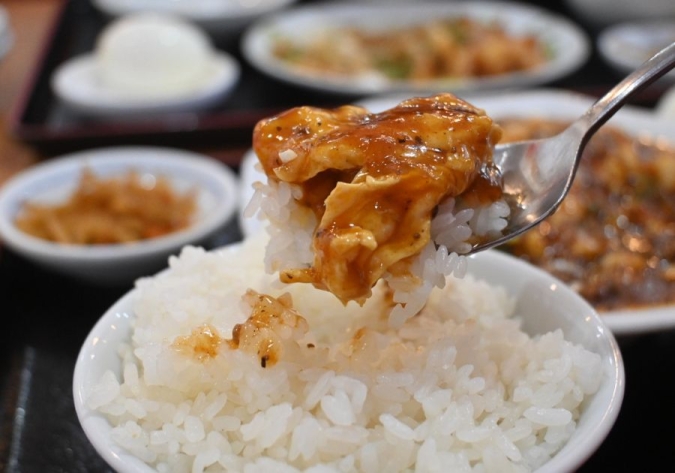 台湾料理 佳佳 麻婆エビ