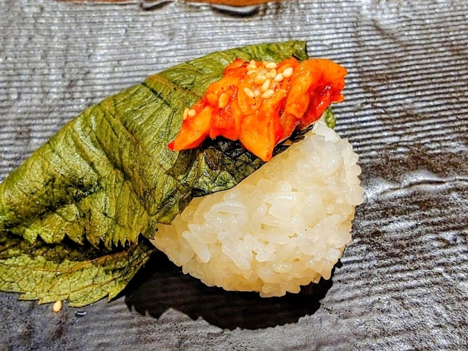 焼肉蓮胡麻の葉チンジャおにぎり