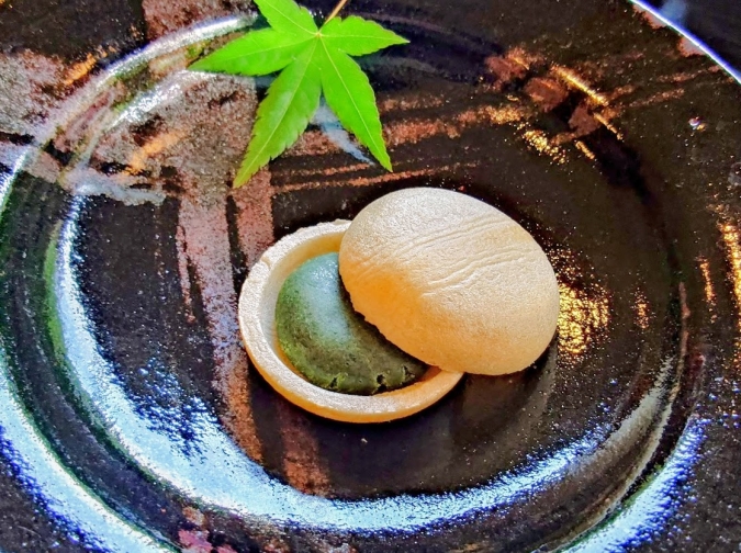 笹舟：蓮チョコレートの最中