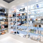 「グラニフ福岡天神」