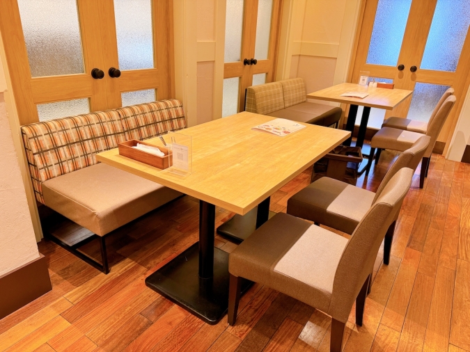 やまや食堂 MARK IS 福岡ももち　内装