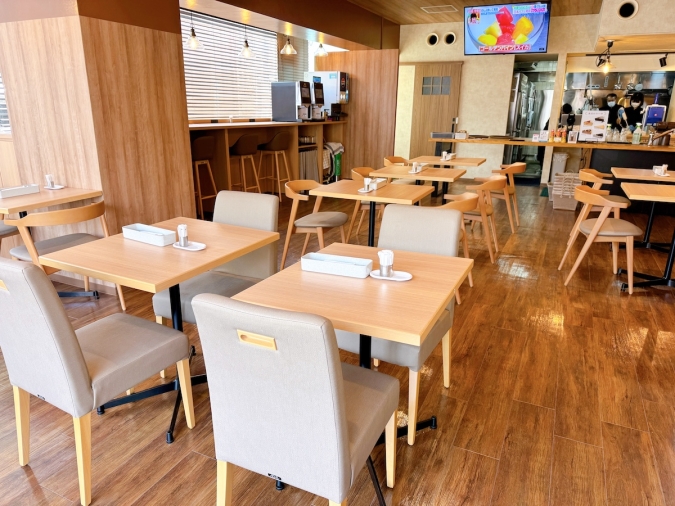 洋食屋べぇ〜る　店内
