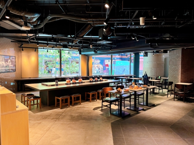 THE CITY BAKERY BAR & GRILL　イートインスペース