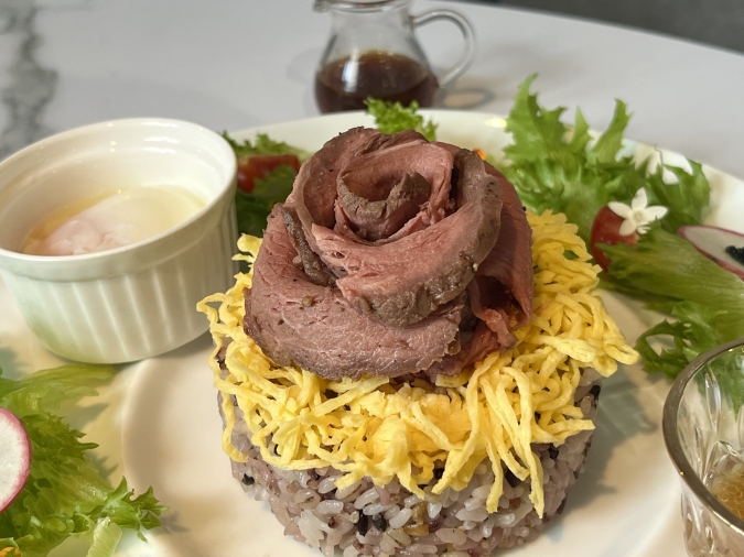 SUI Coffee（スイコーヒー）ローストビーフライスプレート