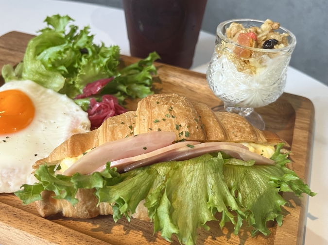 SUI Coffee（スイコーヒー）クロワッサンサンドプレート