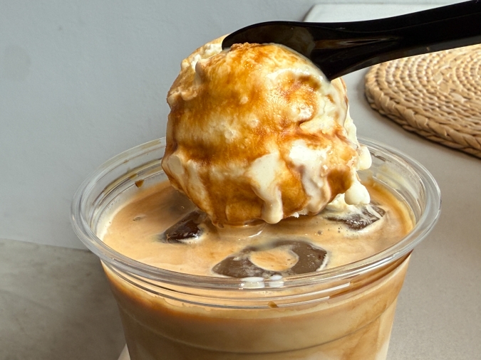 ジョネス-late　Ø JONES FUKUOKA（ジョネス フクオカ）