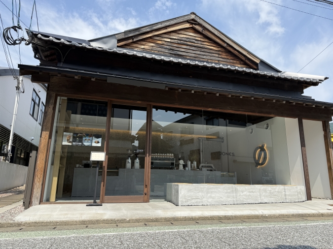 ジョネスー外観　Ø JONES FUKUOKA（ジョネス フクオカ）