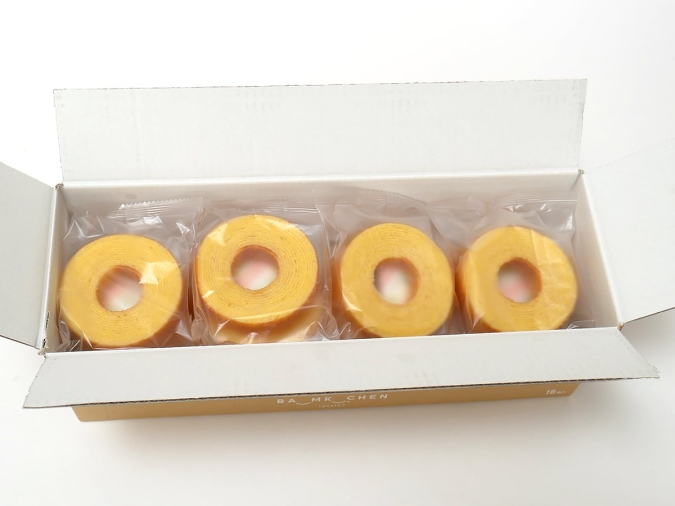 コストコ「千年屋 しっとりなめらかおとなのばうむ。16個入」