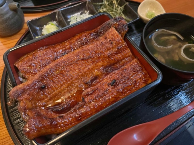 うなぎの重よし　うな重重ね