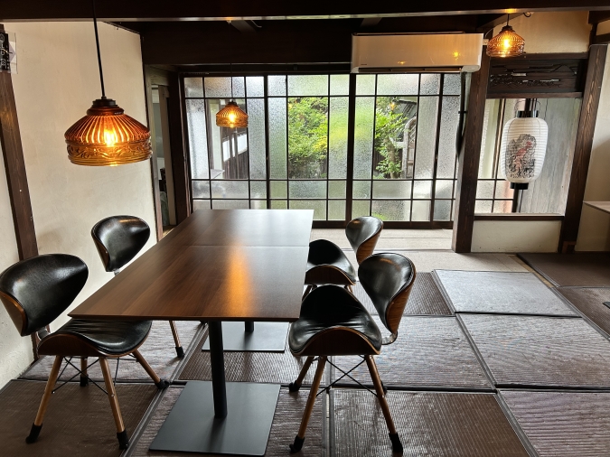 とんかつ肉料理 𠮷岡 店内