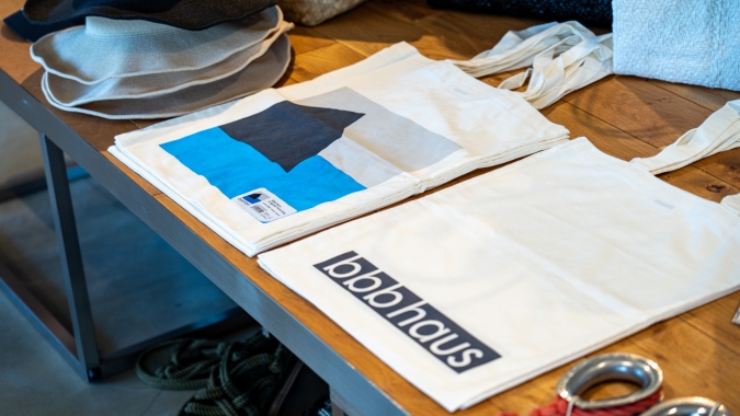 bbb haus トートバッグ