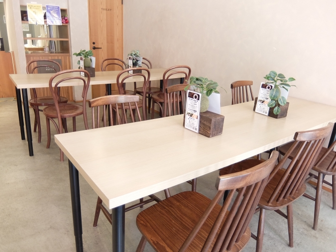 サンデリー　イートインスペース